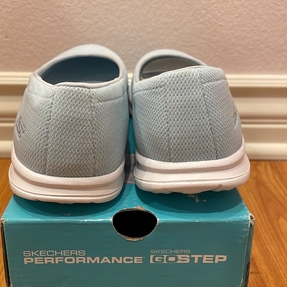 ‼️Skechers GOSTEP 👟 ‼️🤍🩵 - Picture 4 of 15